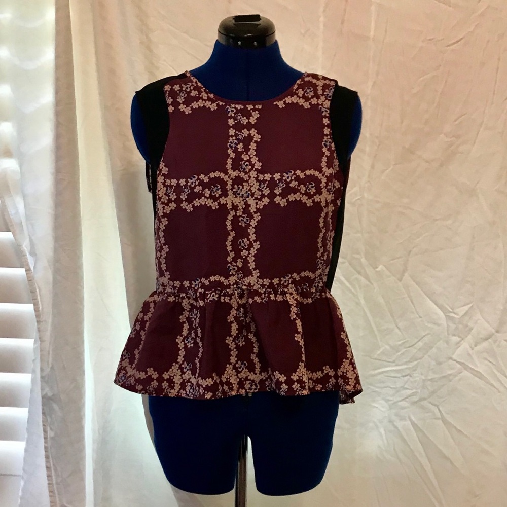 Petticoat Alley Sleeveless Floral Blouse